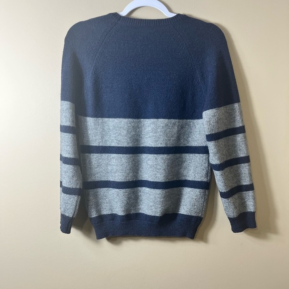 Boys Long Sleeve Striped Knit Crewneck Pullover Sweater Navy Blue Small Medium - Picture 7 of 7
